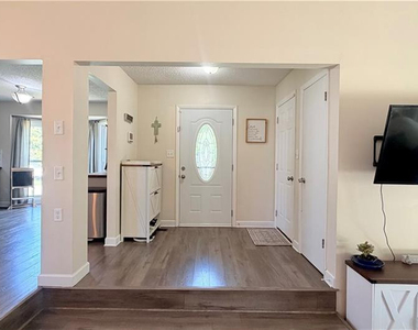 6374 Lake Trail Drive - Photo Thumbnail 12