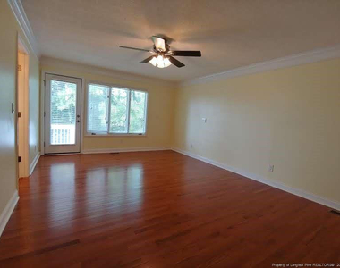688 Azalea Drive - Photo Thumbnail 18