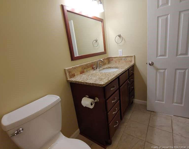 688 Azalea Drive - Photo Thumbnail 14