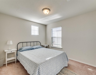 16020 Mcaloon Way - Photo Thumbnail 17