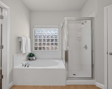 3780 Turetella Dr - Photo Thumbnail 10