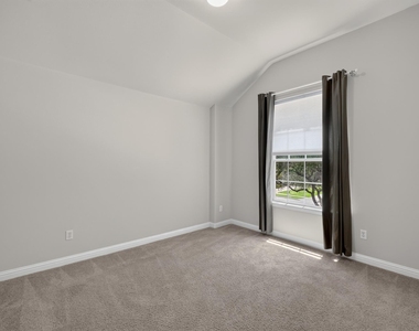 3780 Turetella Dr - Photo Thumbnail 13