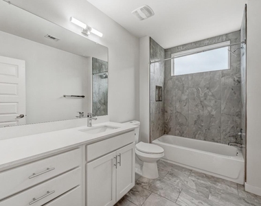 6406 Santos St - Photo Thumbnail 14