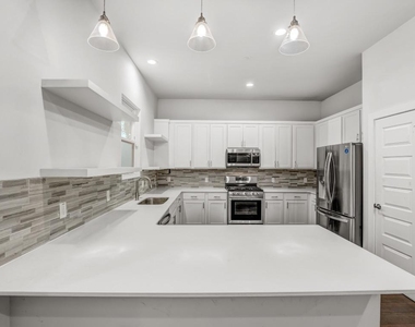 6406 Santos St - Photo Thumbnail 5