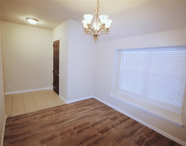 219 Tascate St - Photo Thumbnail 3