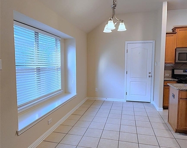 219 Tascate St - Photo Thumbnail 9