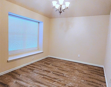 219 Tascate St - Photo Thumbnail 6