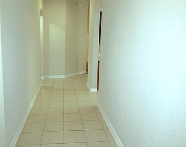 219 Tascate St - Photo Thumbnail 4