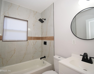 4735 Dundee Road - Photo Thumbnail 7