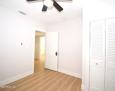 4735 Dundee Road - Photo Thumbnail 10