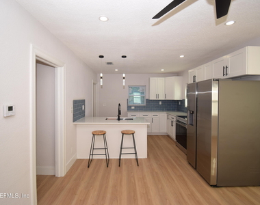 4735 Dundee Road - Photo Thumbnail 1