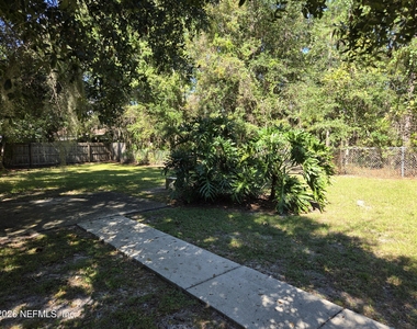 5421 Nanette Court - Photo Thumbnail 20