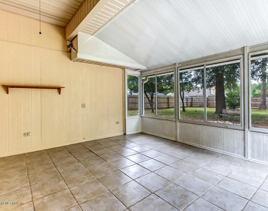 5421 Nanette Court - Photo Thumbnail 21