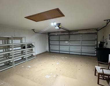 1540 Austin Lane - Photo Thumbnail 23