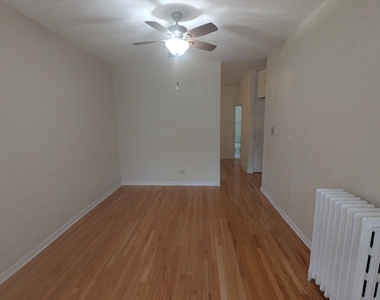 5616 N Winthrop Avenue - Photo Thumbnail 5