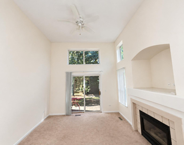 949 Charlela Lane - Photo Thumbnail 3