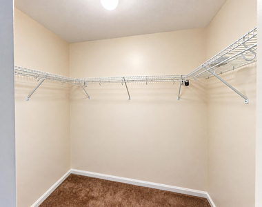 949 Charlela Lane - Photo Thumbnail 11