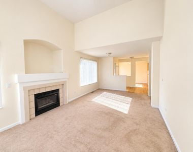 949 Charlela Lane - Photo Thumbnail 4
