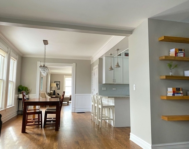 5243 Washington Street - Photo Thumbnail 6