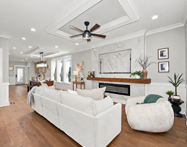 1323 Home Avenue - Photo Thumbnail 2