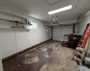 17700 Grandview Drive - Photo Thumbnail 14