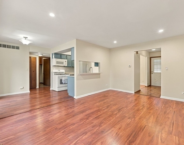2650 Fieldstone Court - Photo Thumbnail 4