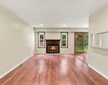 2650 Fieldstone Court - Photo Thumbnail 2