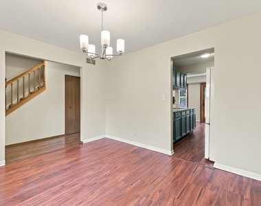 2650 Fieldstone Court - Photo Thumbnail 8