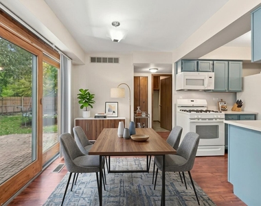 2650 Fieldstone Court - Photo Thumbnail 21