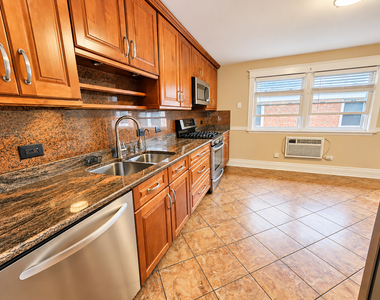 5218 N Delphia Avenue - Photo Thumbnail 2