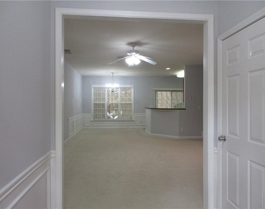 3663 Postwaite Circle - Photo Thumbnail 3