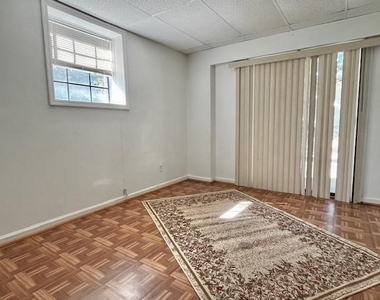 2851 Club Drive - Photo Thumbnail 9