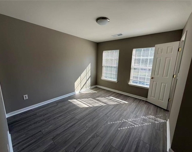 1507 Cove Creek Circle - Photo Thumbnail 14