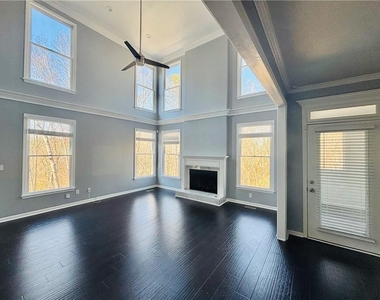 240 Creekside Park Drive - Photo Thumbnail 3