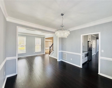 240 Creekside Park Drive - Photo Thumbnail 11