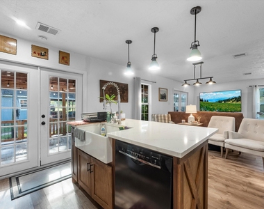 32403 Dobbin Huffsmith Road - Photo Thumbnail 3