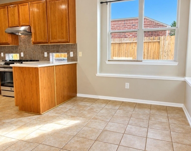 11411 Blackstream Court - Photo Thumbnail 8