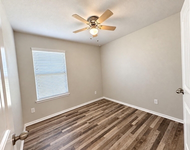 29202 Dunns Creek Court - Photo Thumbnail 15