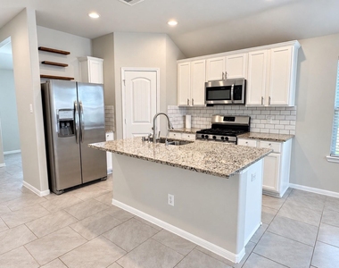 29202 Dunns Creek Court - Photo Thumbnail 5