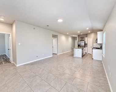 29202 Dunns Creek Court - Photo Thumbnail 8