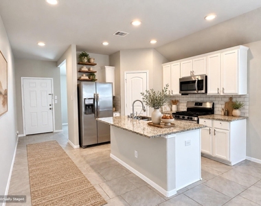 29202 Dunns Creek Court - Photo Thumbnail 6