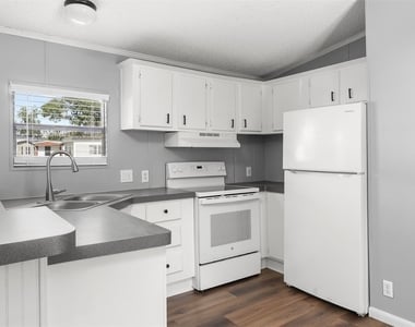 2222 N Austin Avenue - Photo Thumbnail 9