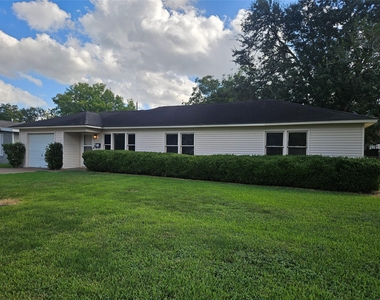 1809 Brazos Street - Photo Thumbnail 6