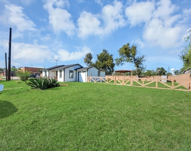 801 Mabel Street - Photo Thumbnail 30