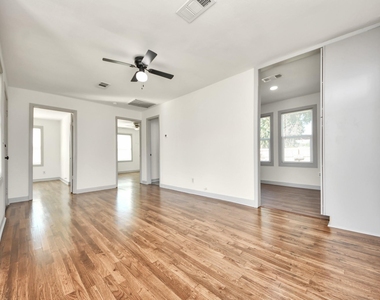 801 Mabel Street - Photo Thumbnail 7