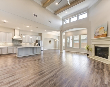 10610 Hazel Hills Drive - Photo Thumbnail 18