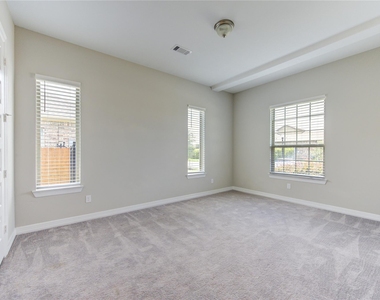 10610 Hazel Hills Drive - Photo Thumbnail 6