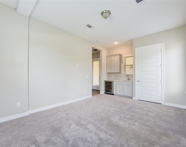 10610 Hazel Hills Drive - Photo Thumbnail 7
