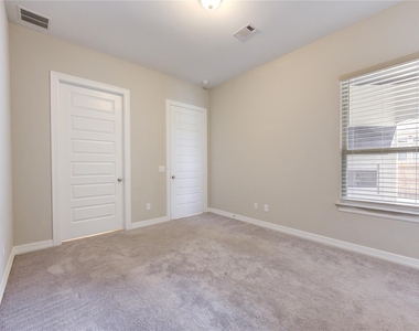 10610 Hazel Hills Drive - Photo Thumbnail 12