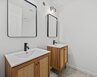 157 Hillside Drive - Photo Thumbnail 14